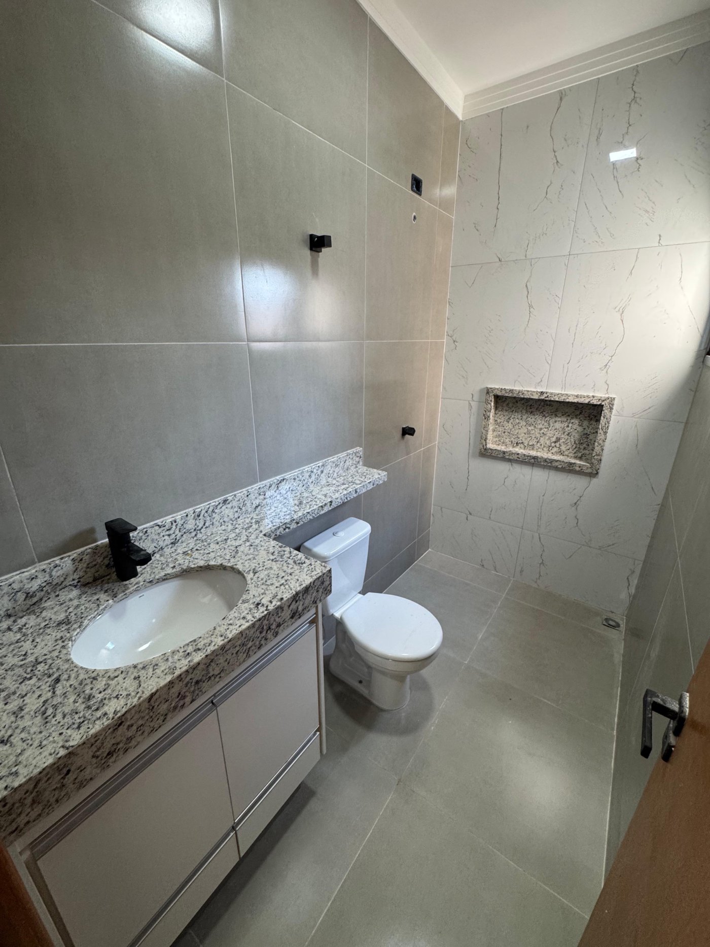 Casa à venda com 2 quartos em Jardim dos Ipês, Três Lagoas, MS