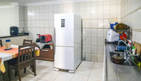 Sobrado à venda com 4 quartos, sendo 1 suíte, em Residencial Monte Verde, Indaiatuba, SP