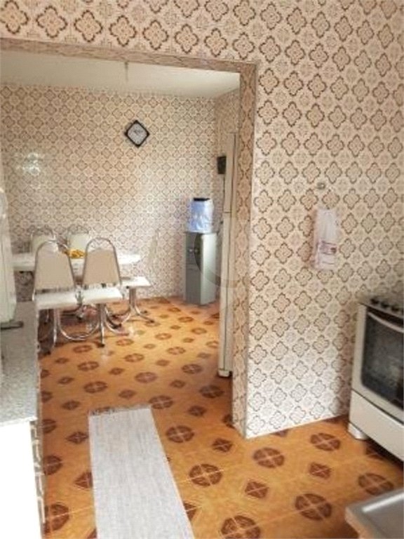 Sobrado à venda com 4 quartos, sendo 1 suíte, em Vila Constança, São Paulo, SP