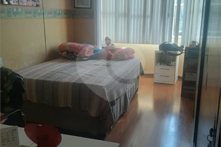 Apartamento à venda com 3 quartos, sendo 1 suíte, em Copacabana, Rio de Janeiro, RJ