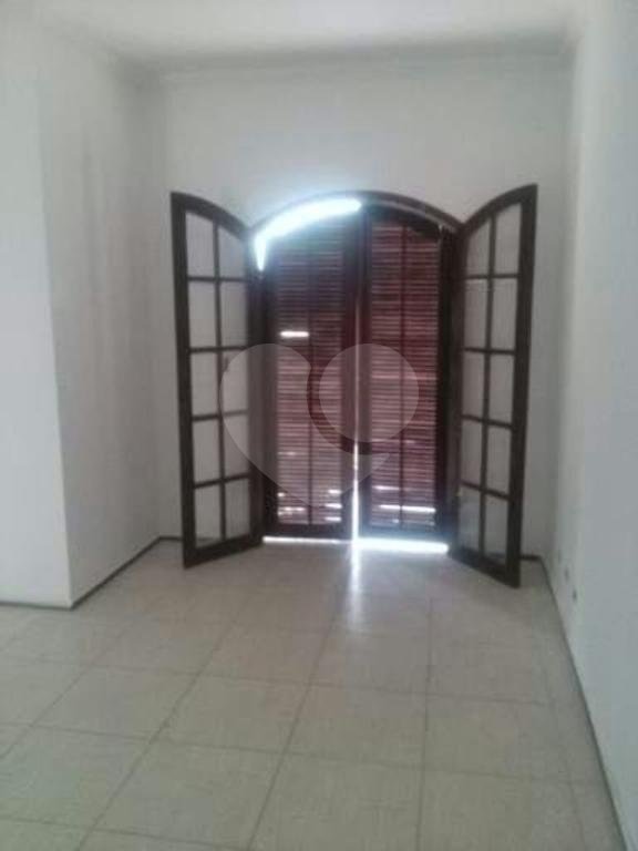 Sobrado à venda com 3 quartos, sendo 2 suítes, em Jardim Monte Kemel, São Paulo, SP