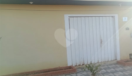 Casa à venda com 3 quartos em Jardim Nova Era, Itapetininga, SP
