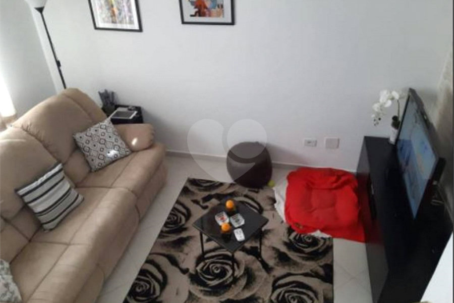 Casa à venda com 2 suítes no condomínio Villa Faenza, São Paulo - SP
