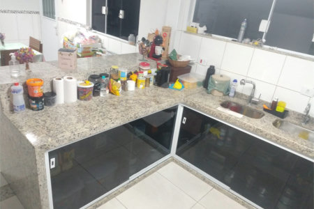 Sobrado à venda com 3 quartos em Jardim Helena, Ferraz de Vasconcelos, SP
