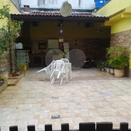 Casa Térrea à venda com 5 quartos, sendo 1 suíte, em Cosmos, Rio de Janeiro, RJ