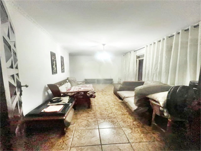 Sobrado à venda com 2 quartos em Santana, São Paulo, SP