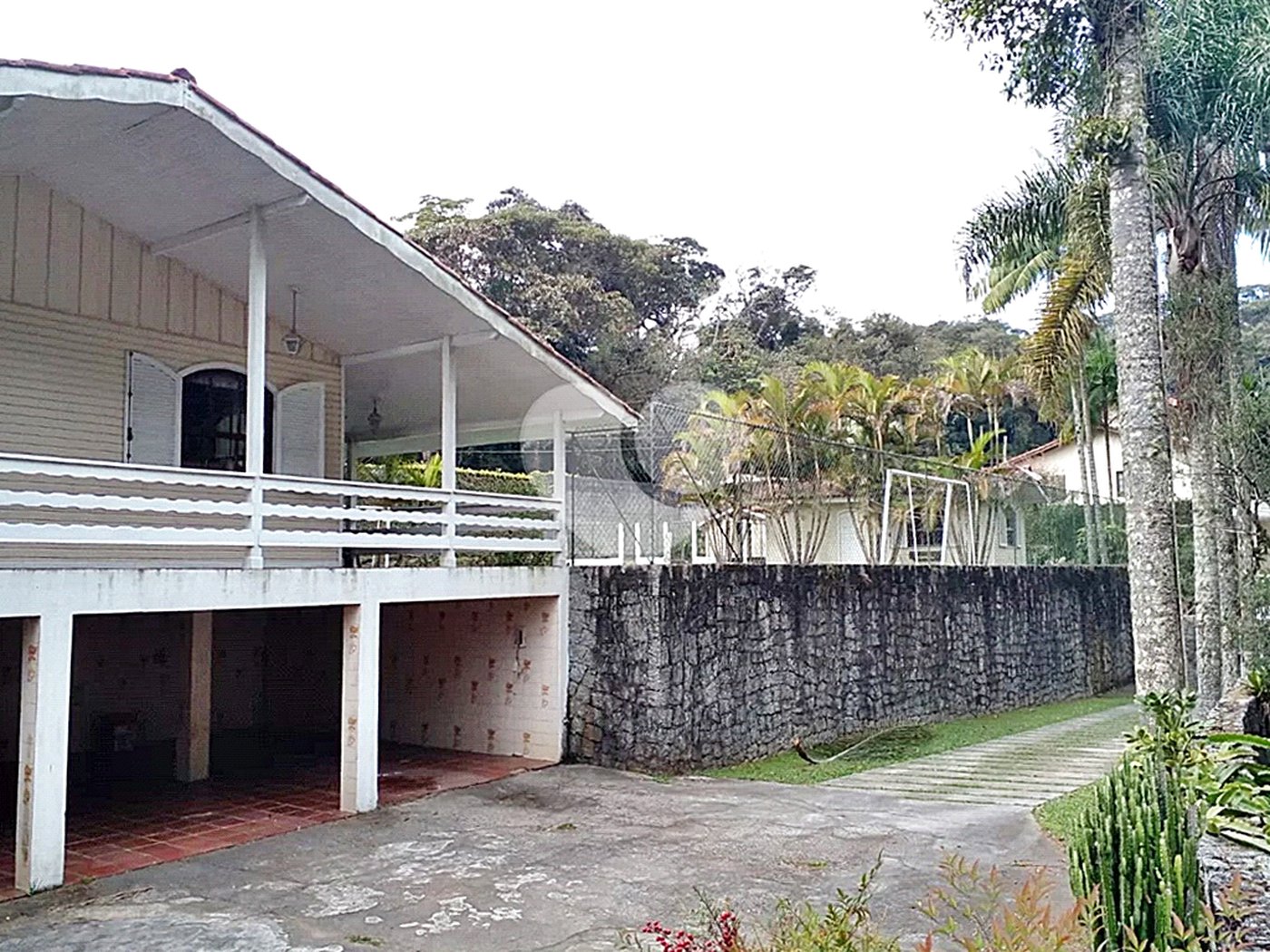 Casa à venda com 4 quartos, sendo 1 suíte,  no condomínio Parque Imperial da Cantareira, Mairiporã - SP