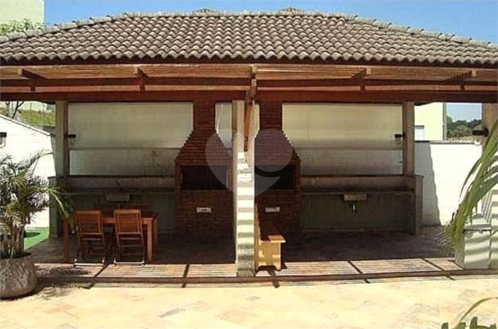Casa à venda com 3 quartos, sendo 1 suíte,  no condomínio Liberty Village, São Paulo - SP
