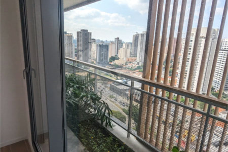 Apartamento à venda com 3 quartos, sendo 2 suítes, em Jardim das Acácias, São Paulo, SP