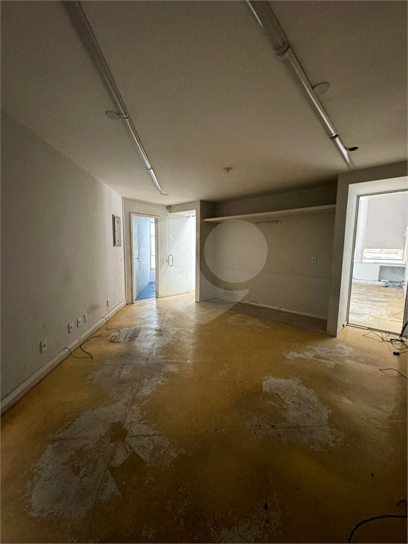 Casa à venda ou para alugar com 4 quartos, sendo 2 suítes,  em Vila Andrade, São Paulo, SP