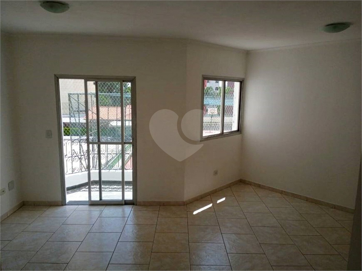 Apartamento à venda com 3 quartos, sendo 1 suíte, em Vila Indiana, São Paulo, SP