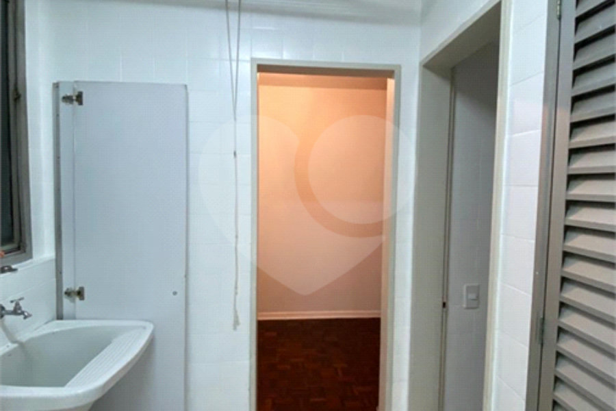 Apartamento à venda com 3 quartos, sendo 1 suíte, em Morumbi, São Paulo, SP