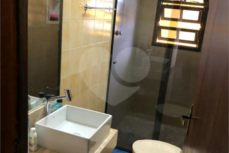 Casa à venda com 3 quartos, sendo 1 suíte,  em Vila Amélia, Poá, SP