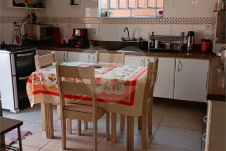 Sobrado à venda com 3 quartos em Santana, São Paulo, SP