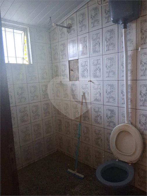 Casa à venda com 2 quartos em Vila Hungria, Itapetininga, SP