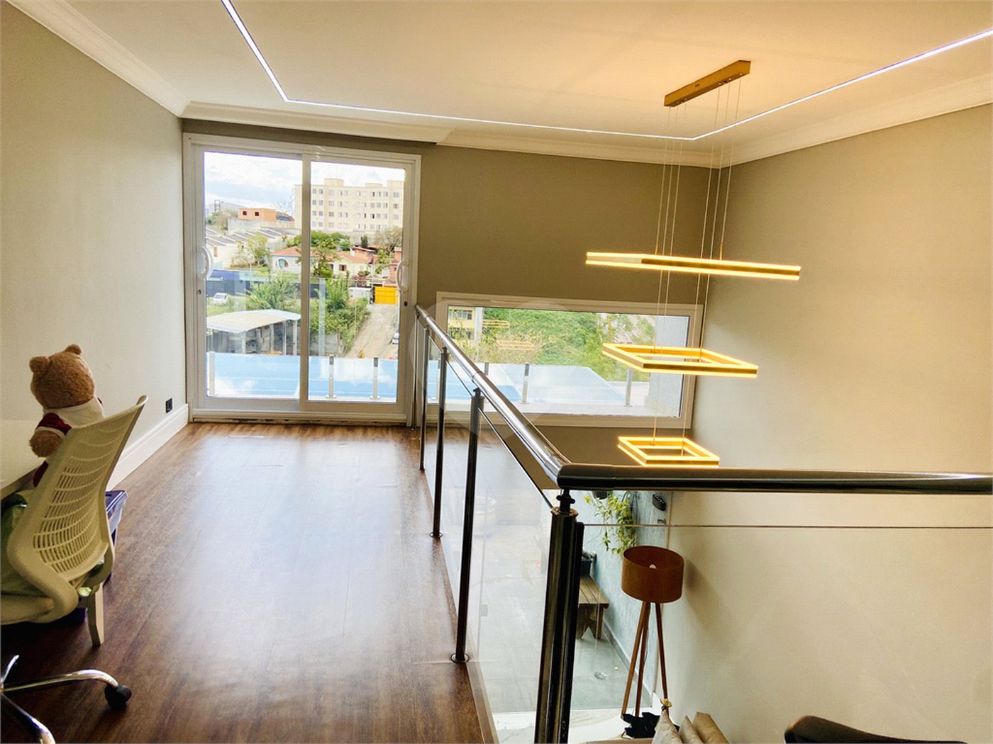 Casa à venda com 3 suítes em Jardim Londrina, São Paulo, SP