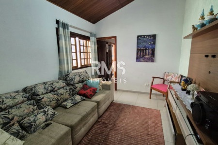 Casa à venda com 3 suítes no condomínio Granja Olga II, Sorocaba - SP