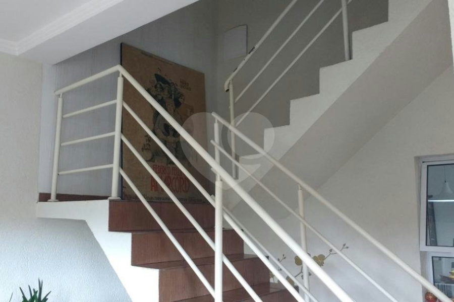 Sobrado à venda com 3 quartos, sendo 1 suíte, em Tremembé, São Paulo, SP