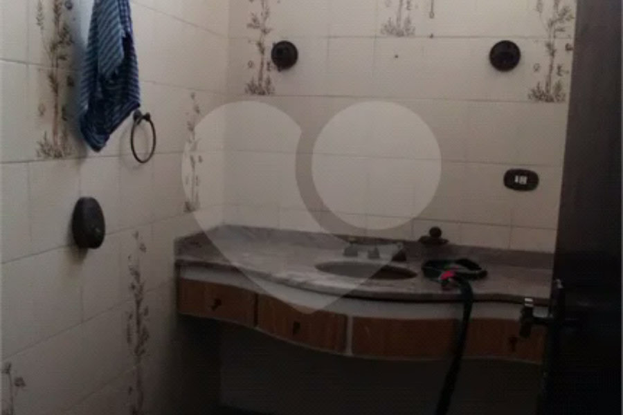 Casa à venda com 5 quartos, sendo 3 suítes, em Perdizes, São Paulo, SP