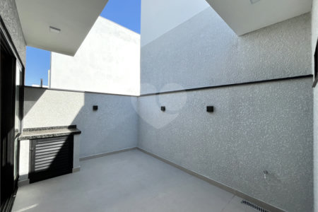 Casa à venda com 3 quartos, sendo 1 suíte, no condomínio Terras de São Francisco, Sorocaba - SP