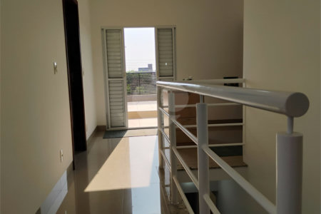 Sobrado à venda com 4 quartos, sendo 3 suítes,  em Jardim Marabá, Itapetininga, SP