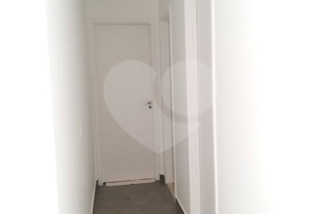 Apartamento à venda com 2 quartos em Jardim Barro Branco, Cotia, SP
