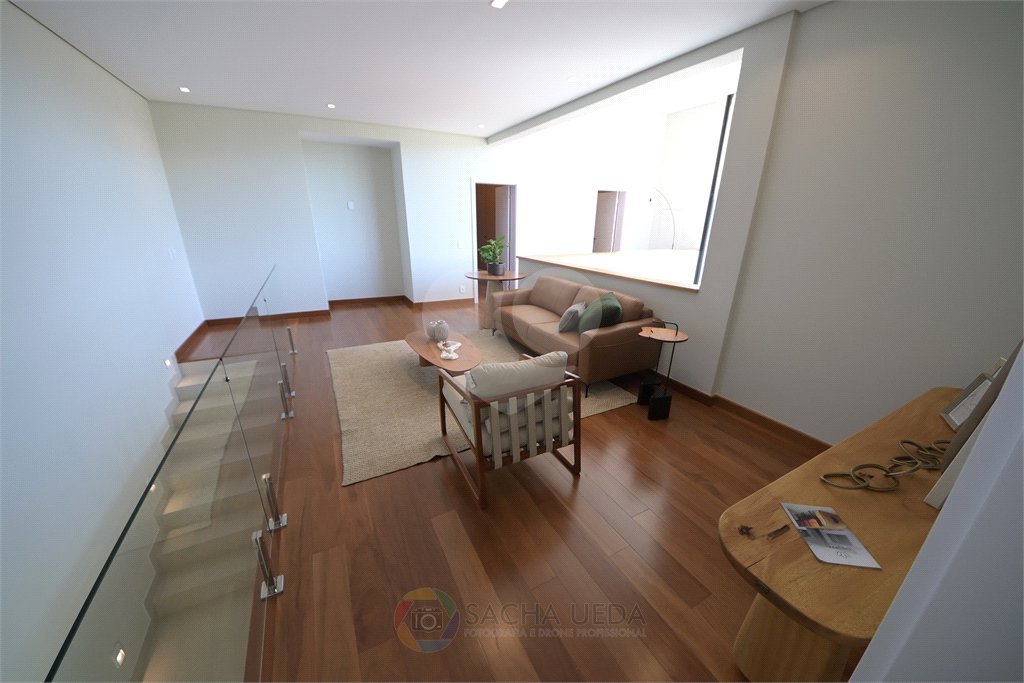 Casa à venda com 4 suítes no condomínio Villa dos Pinheiros, Indaiatuba - SP