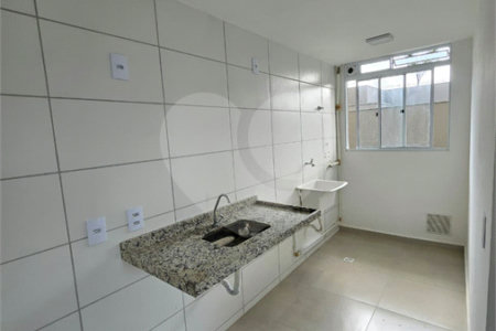Apartamento para alugar com 2 quartos, sendo 1 suíte, em Nova São Pedro, São Pedro da Aldeia, RJ