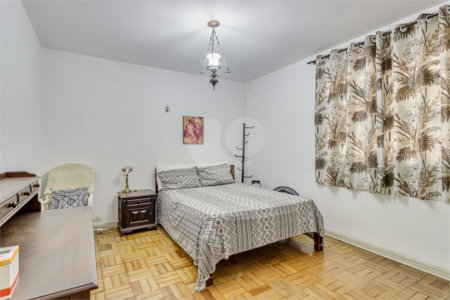 Sobrado à venda com 3 quartos, sendo 1 suíte, em Chácara Flora, São Paulo, SP