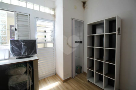 Casa à venda com 3 quartos, sendo 1 suíte, em Vila Clementino, São Paulo, SP