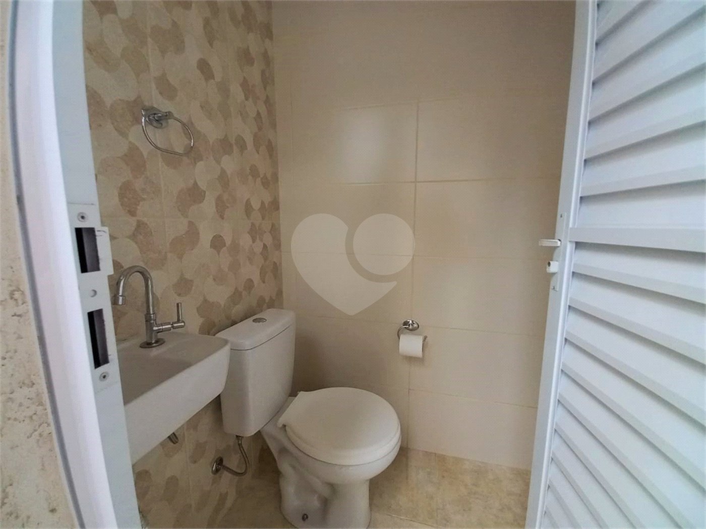 Sobrado à venda com 3 quartos, sendo 1 suíte, em Vila Lúcia, São Paulo, SP