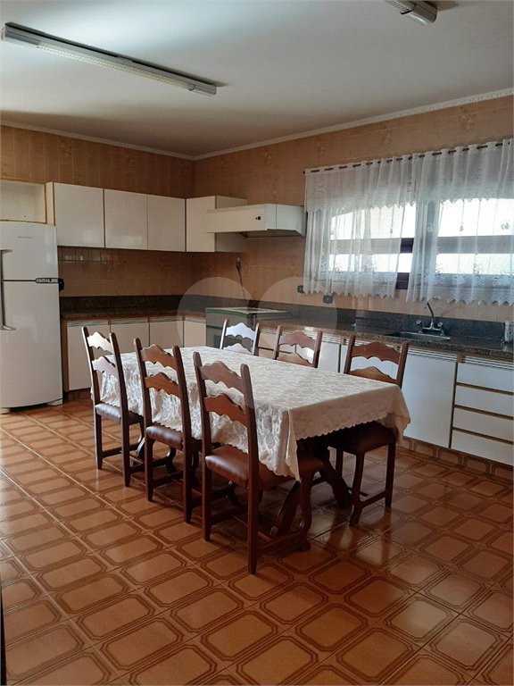 Casa à venda com 3 quartos, sendo 1 suíte, no Centro, Vinhedo, SP