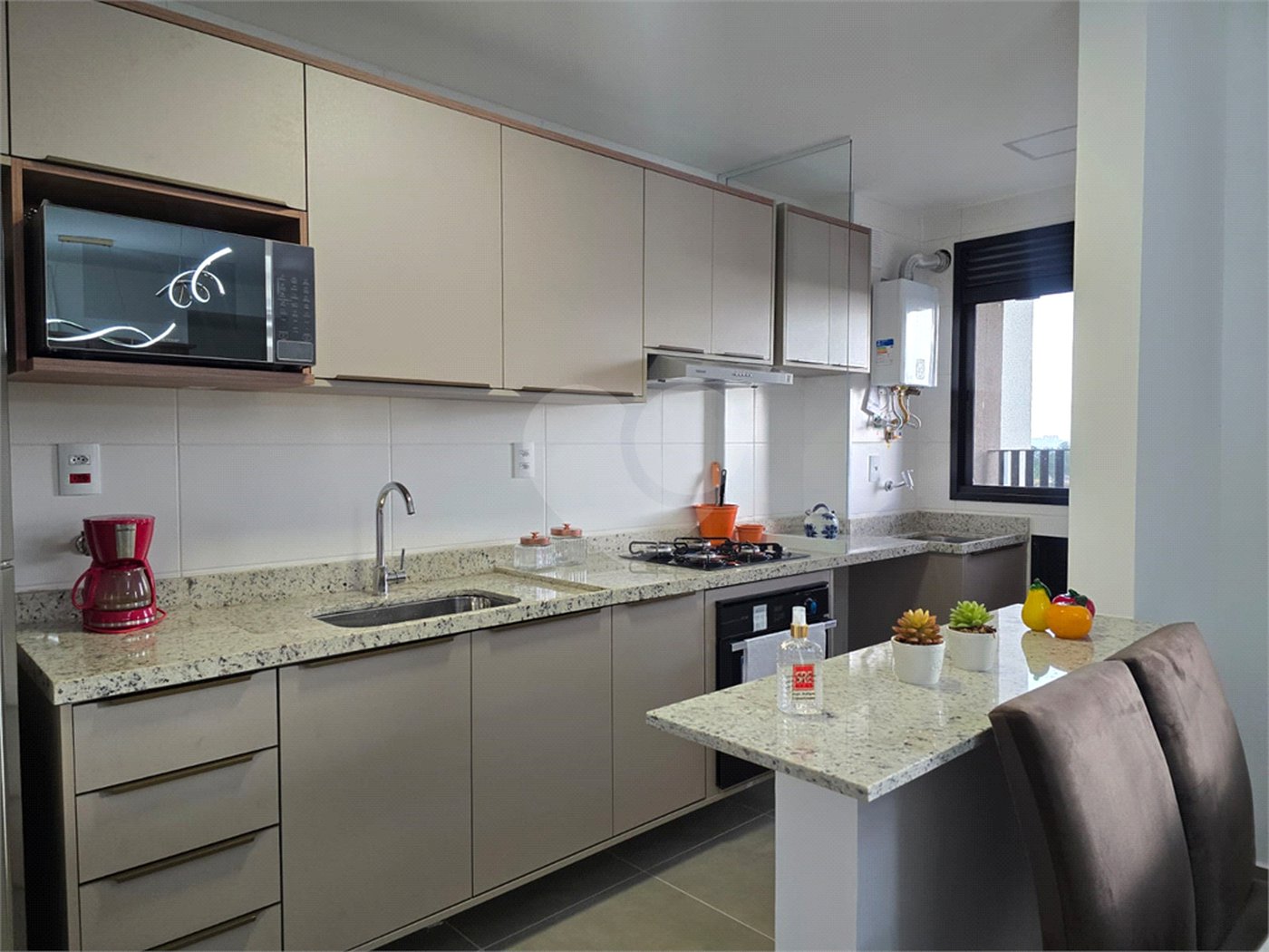 Apartamento para alugar com 2 quartos, sendo 1 suíte, em Além Ponte, Sorocaba, SP