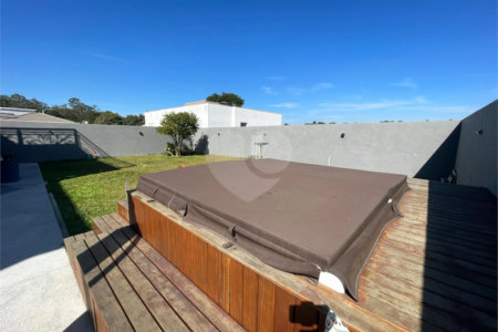 Casa à venda com 3 suítes no condomínio Arujá Verdes Lagos, Arujá - SP