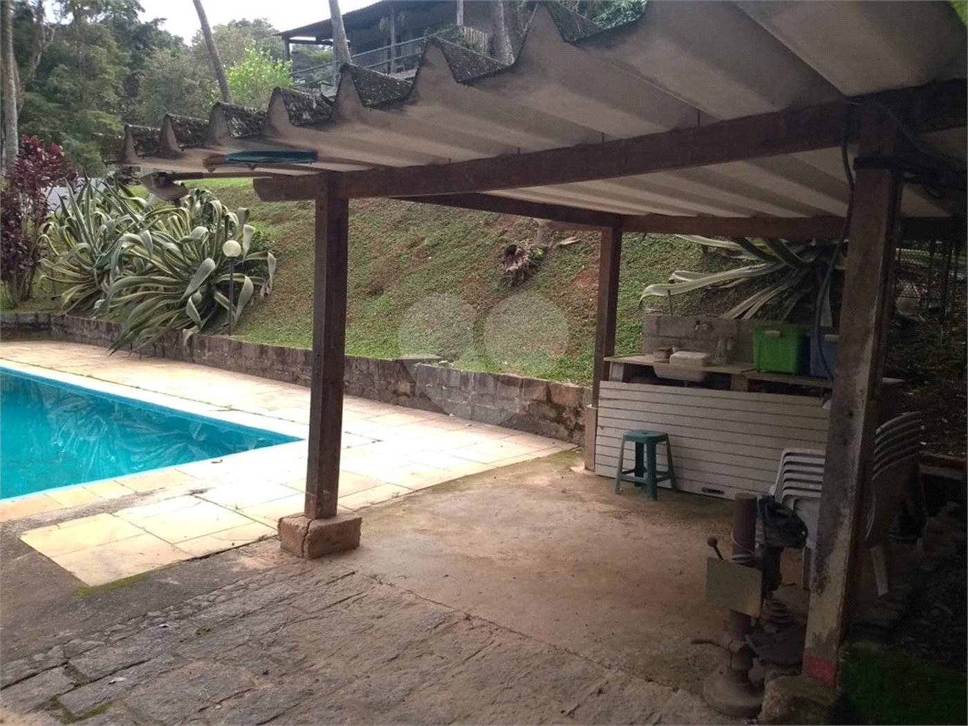 Casa à venda com 3 quartos, sendo 1 suíte, no condomínio Cinco Lagos, Mairiporã - SP