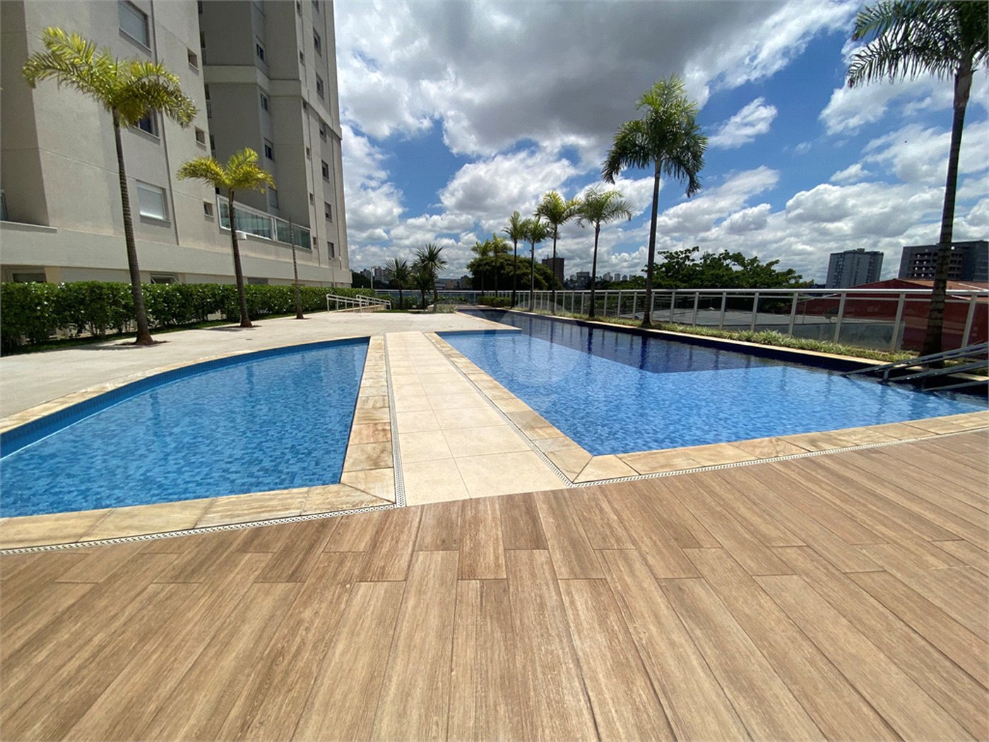 Apartamento à venda com 3 suítes em Barra Funda, São Paulo, SP