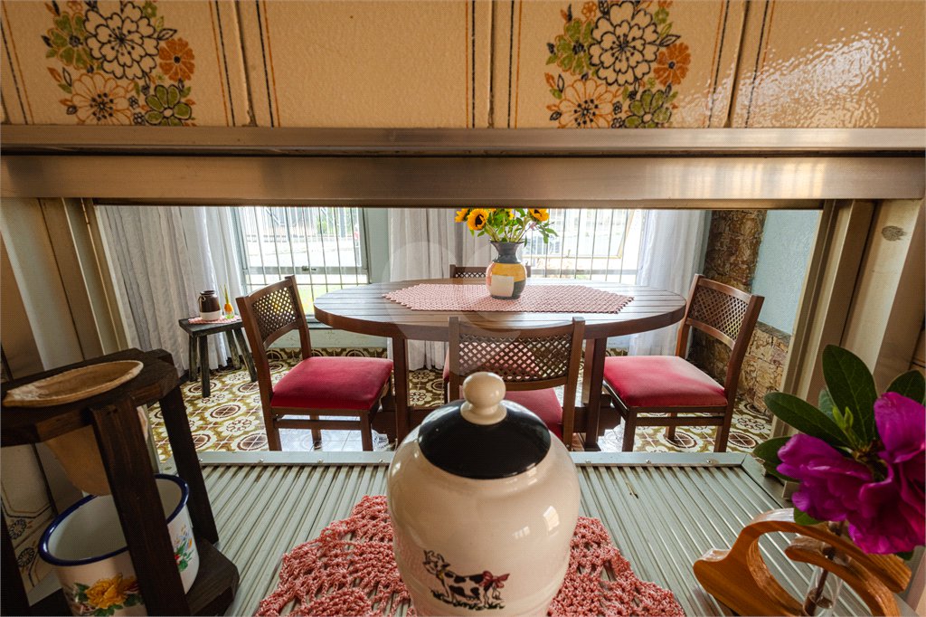 Casa à venda com 3 quartos, sendo 1 suíte,  em Vila Rosália, Guarulhos, SP