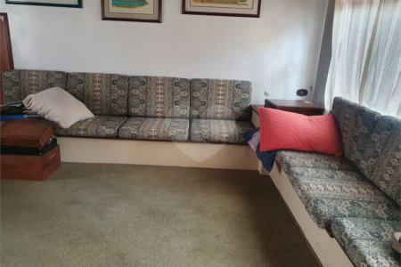 Casa à venda com 4 quartos, sendo 1 suíte, em Interlagos, São Paulo, SP
