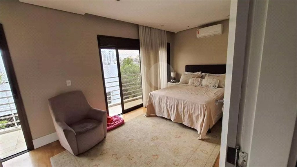 Casa à venda com 3 suítes no condomínio Metropolitan, São Paulo - SP
