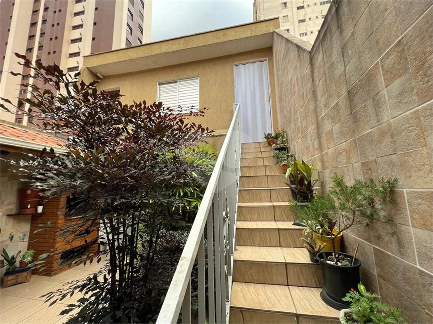Sobrado à venda com 4 quartos, sendo 1 suíte, em Ipiranga, São Paulo, SP