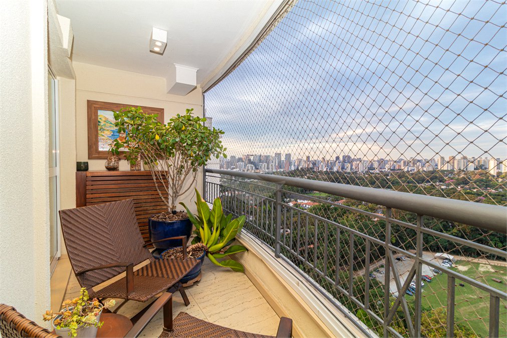 Apartamento à venda com 3 quartos, sendo 1 suíte, em Vila Cruzeiro, São Paulo, SP