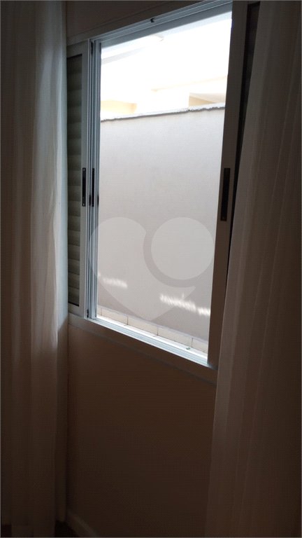 Casa à venda com 3 suítes no condomínio Picollo, Louveira - SP