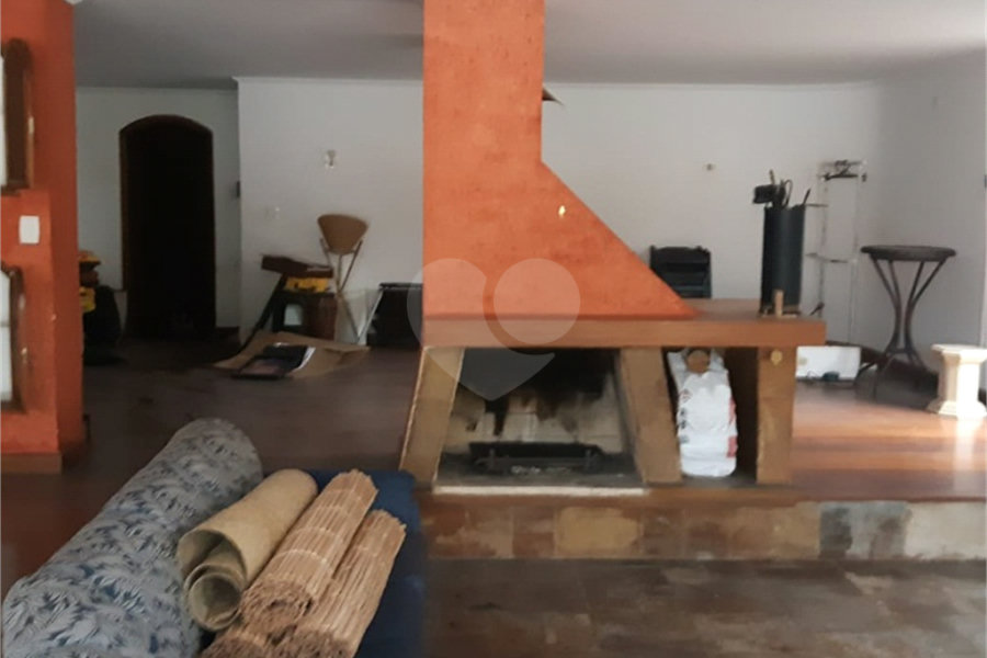 Casa à venda com 4 quartos, sendo 1 suíte, em Horto, São Paulo, SP