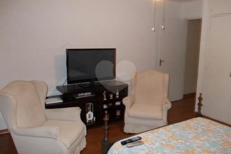 Sobrado à venda com 2 quartos em Santana, São Paulo, SP