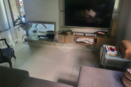 Casa à venda com 4 suítes no condomínio Jardim Theodora, Itu - SP