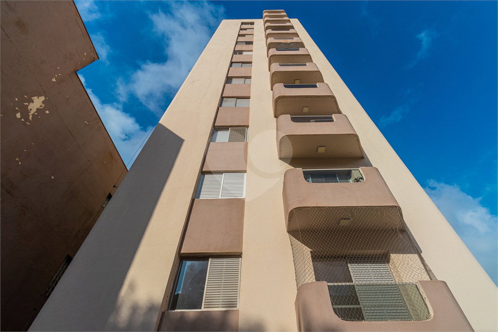 Apartamento à venda com 3 quartos, sendo 1 suíte, em Alto da Boa Vista, São Paulo, SP