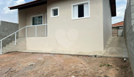 Casa à venda com 2 quartos, sendo 1 suíte,  em Vila Vilma (mailasqui), São Roque, SP