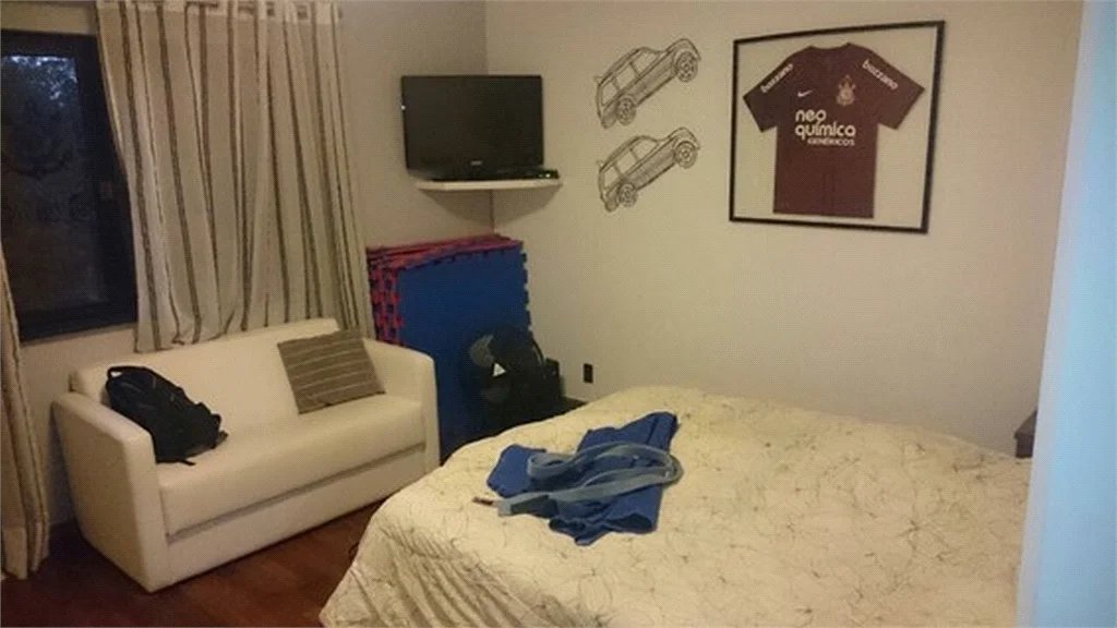 Sobrado à venda com 5 quartos, sendo 2 suítes, em Brooklin Paulista, São Paulo, SP