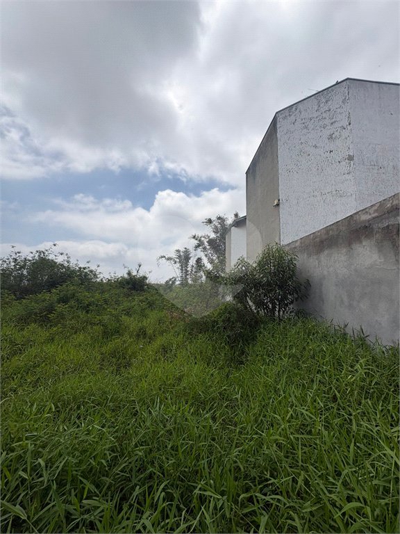 Terreno à venda em Jardim Quaresmeira, Suzano, SP