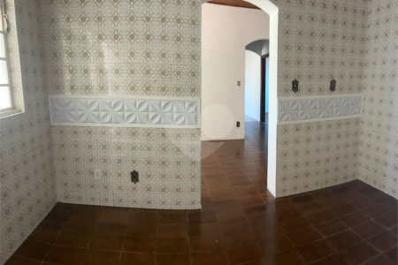 Casa para alugar com 6 quartos, sendo 3 suítes, no Centro, São Manuel, SP